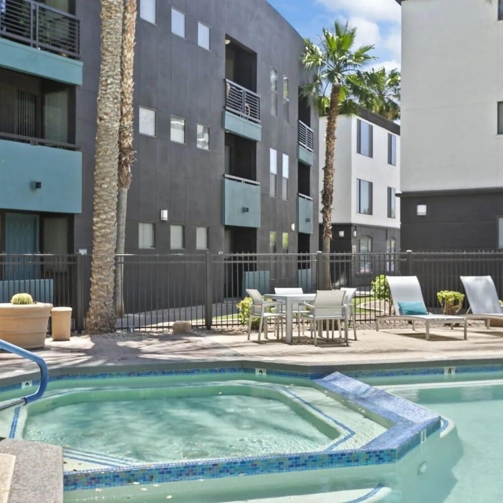 Central Relaxing 1br Phoenix Retreat Near Airport 1 Bedroom Apts