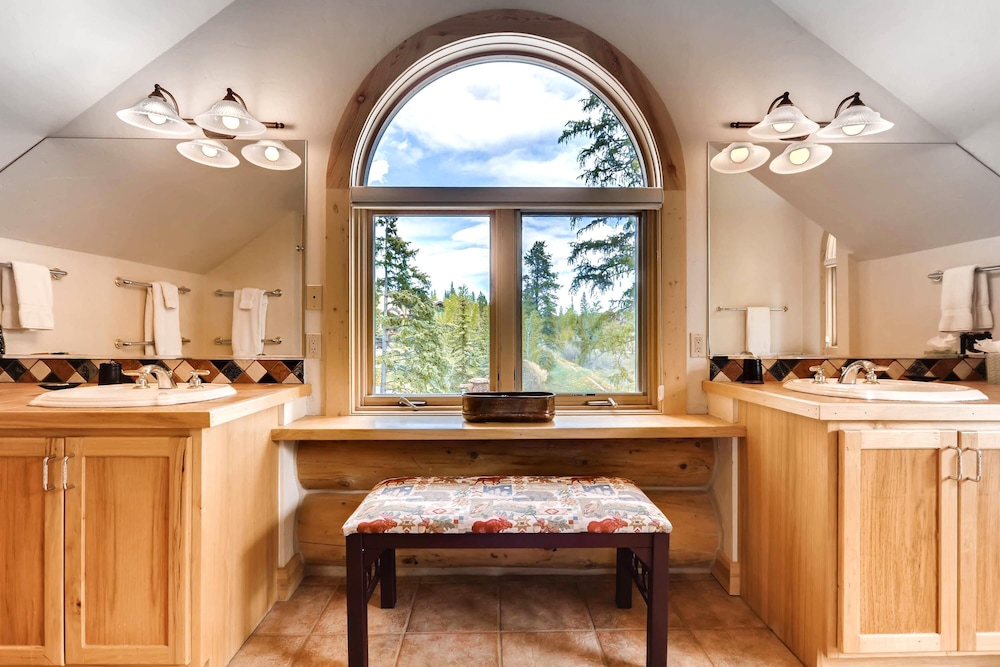 Clifton Lodge view 3