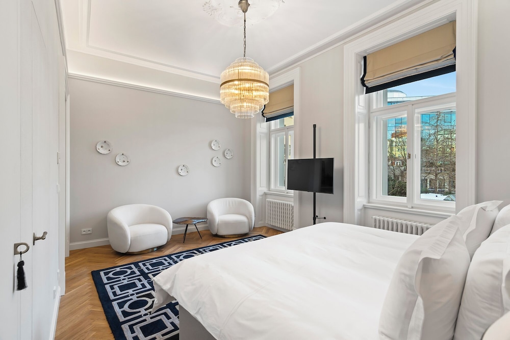 Vodičkova Luxury Suites