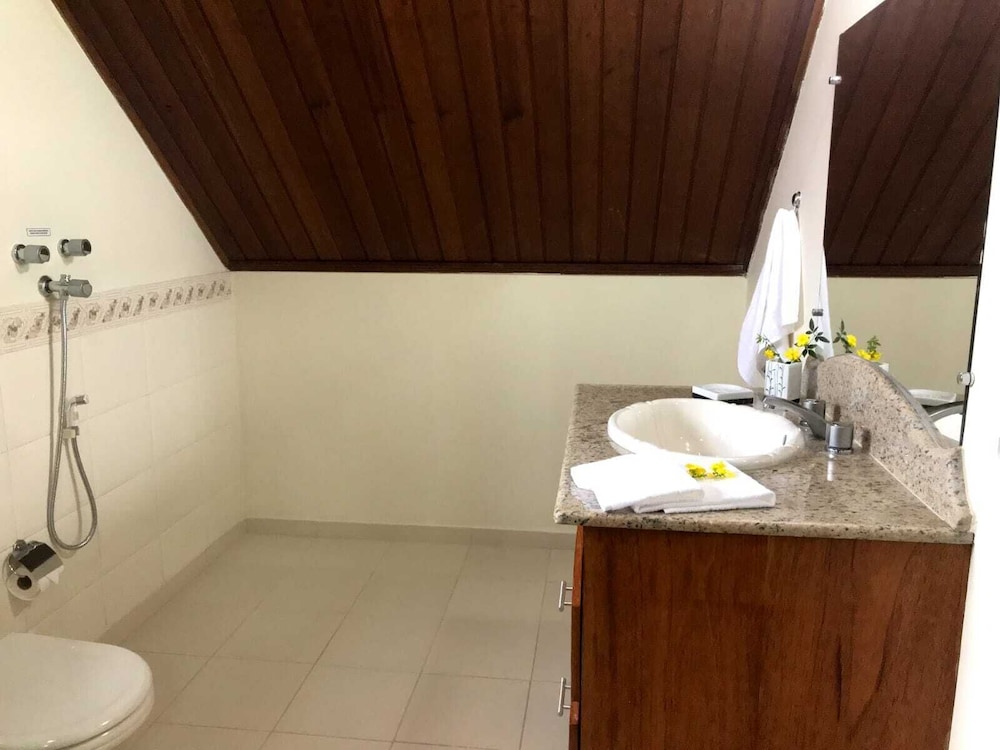 Cerejeira Guest House