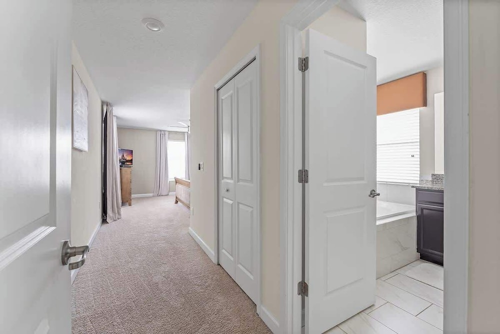 5BR Themed Bedrooms at Storey Lake