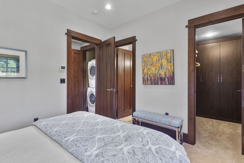 Arrowleaf Lodge at Deer Valley Resort - Three Bedroom Residence #315 3 Condo