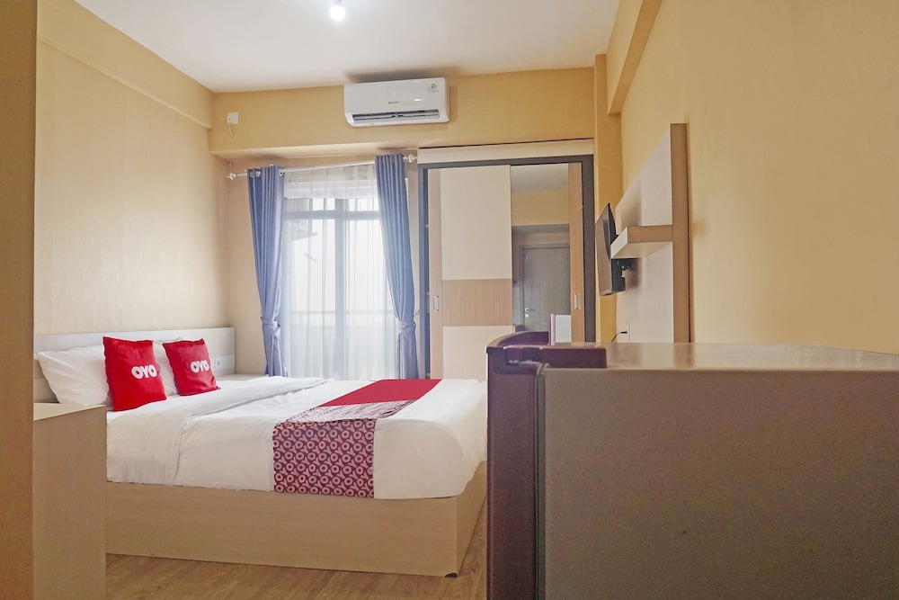 OYO 94925 Jp Apartment