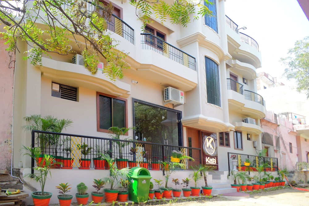 THE KASHI RESIDENCY