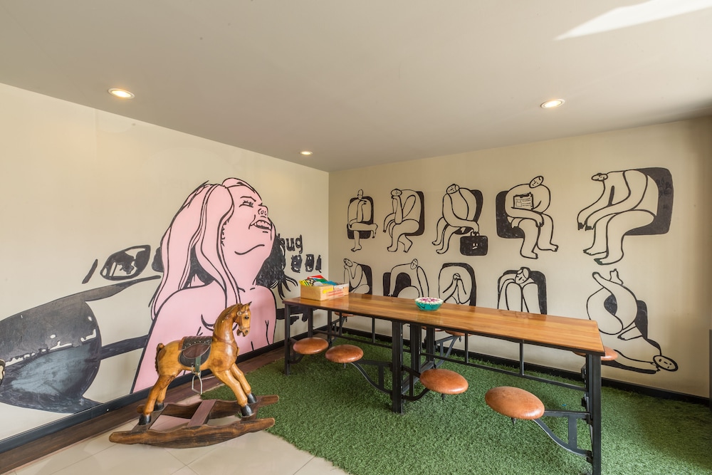 Pentahug Hotel