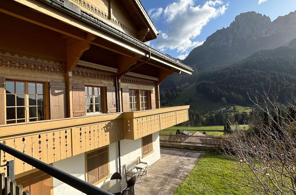 Apartment in Gstaad With Stunning Mountain Views
