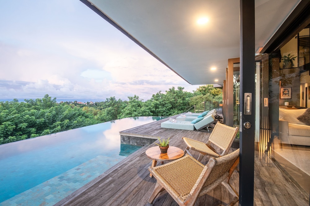 Clifftop Villa 5 Mins to Bingin