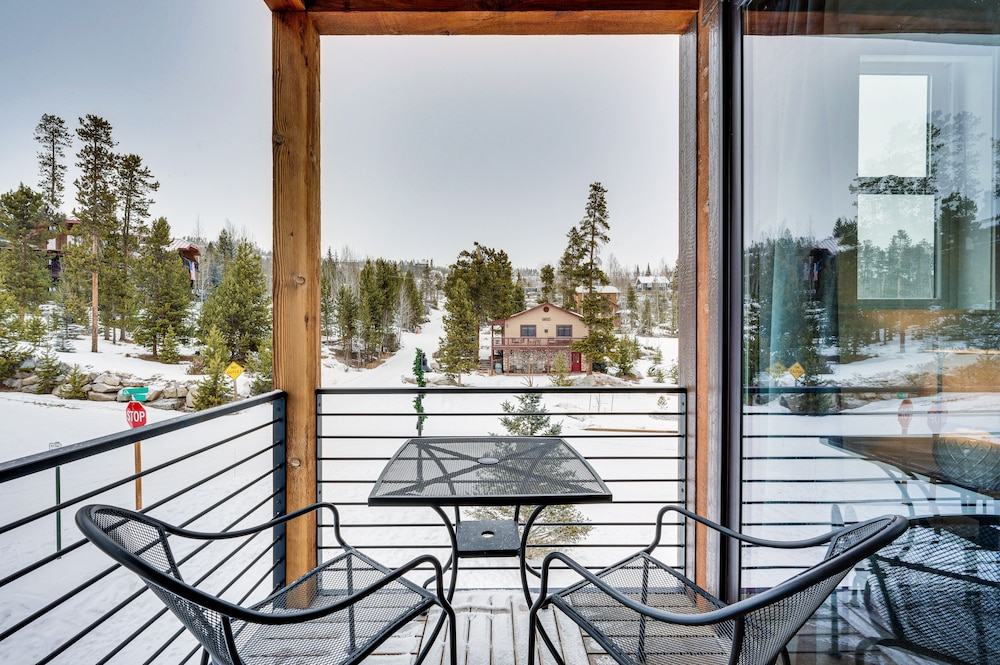 Updated Grand Lake Loft w/ View, 2 Mi to Rmnp! - Property Image 15