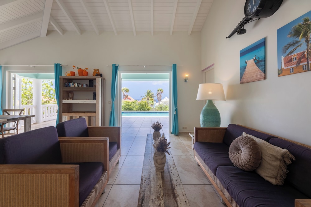 Coral Estate Holidays