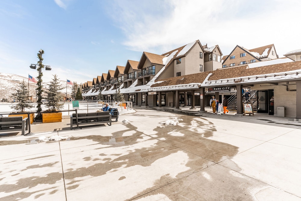 The Loft at Mountain Village by All Seasons Resort Lodging