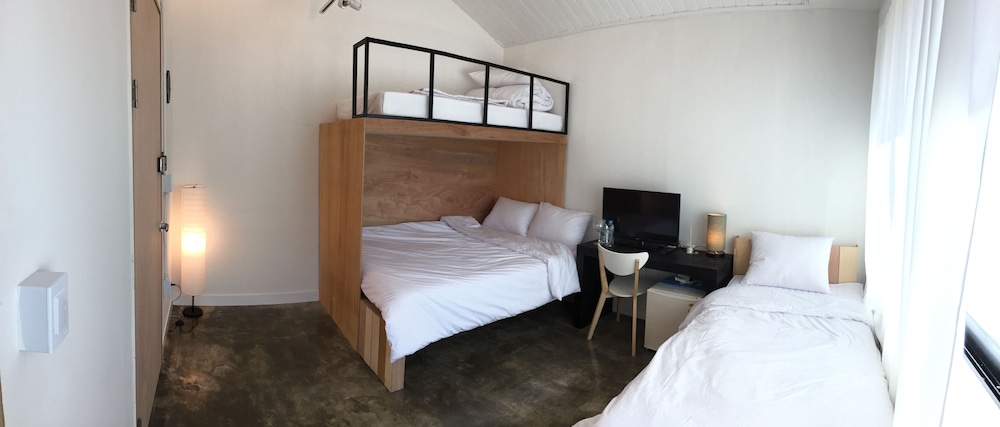 House740