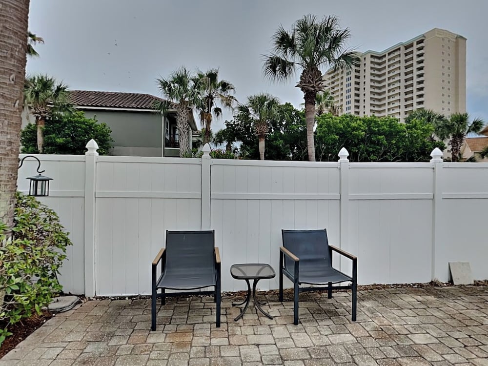 Serenity Cottage by Southern Vacation Rentals