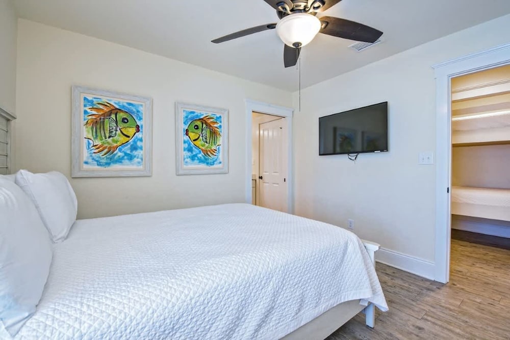 Beachfront 9bed Easybreezy East
