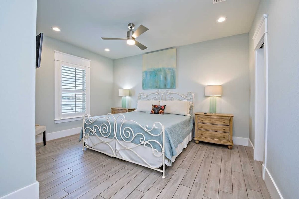Beachfront 8bedrooms Lemonshello