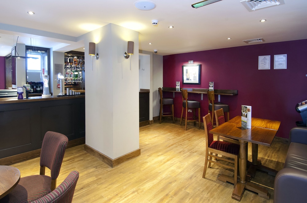 Premier Inn Maidstone Town Centre 2