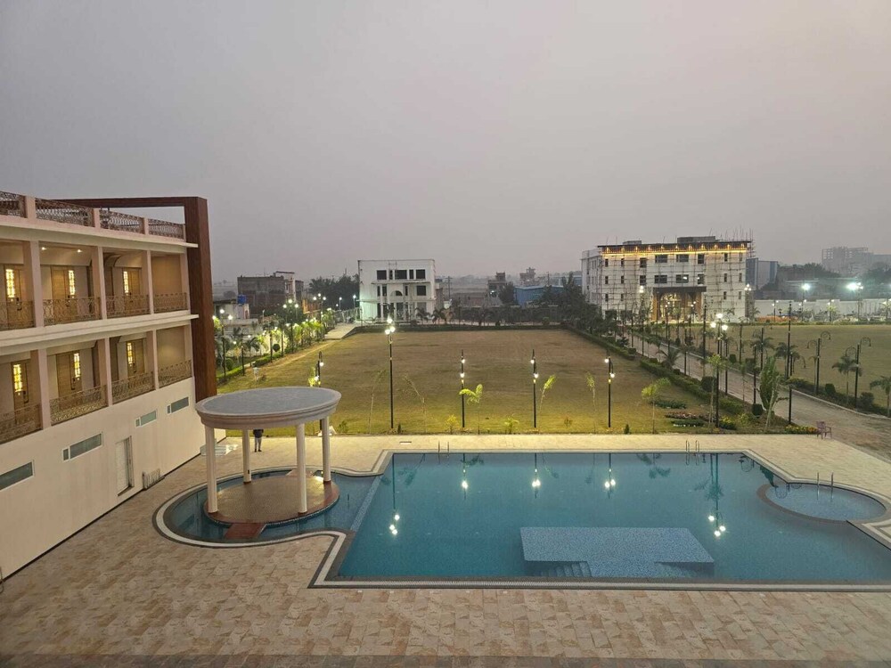 Nirvana Grand Hotel & Resort