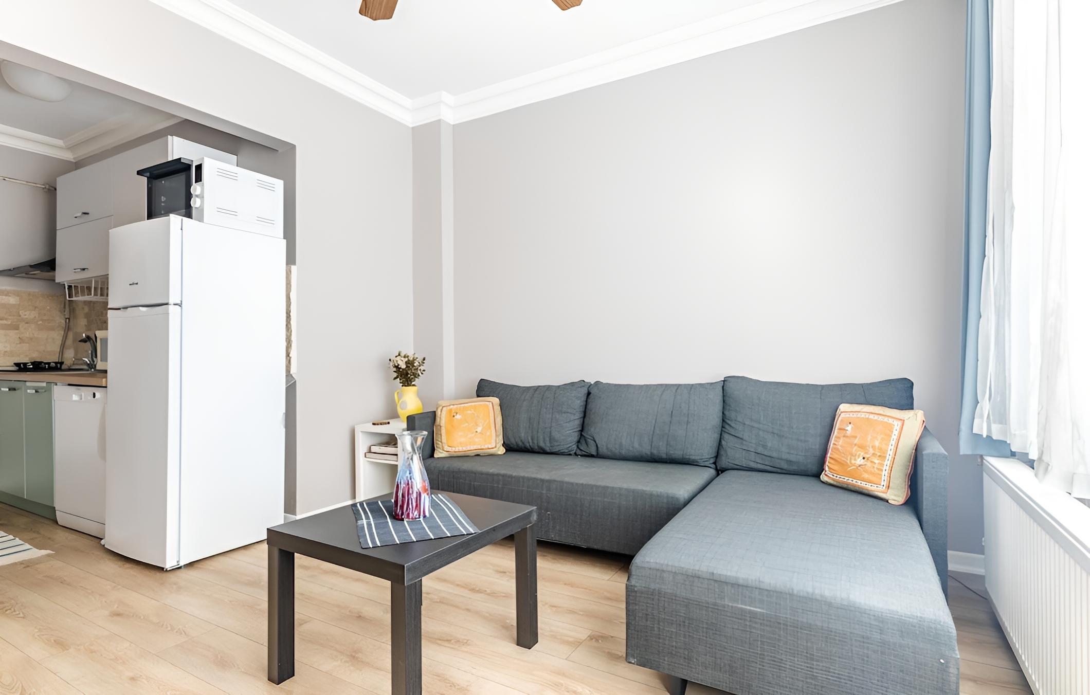 Comfortable House With a Cute Backyard in Kadikoy