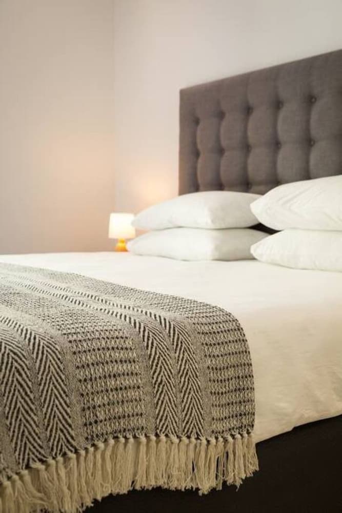 Spacious De Waterkant Retreat 2 Ensuite Bedrooms