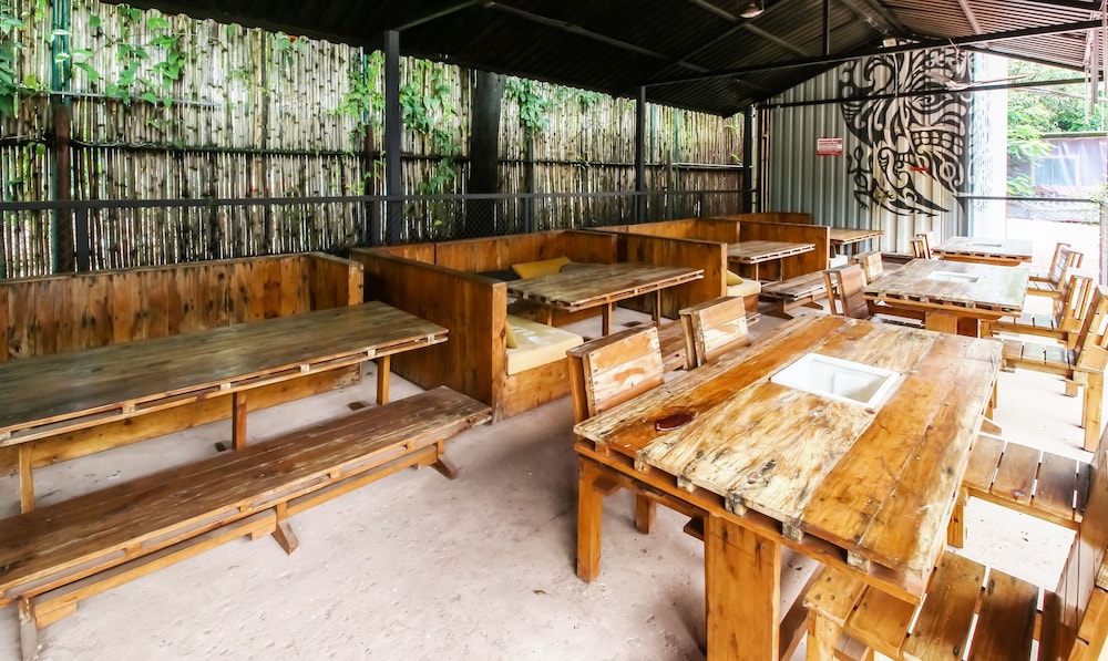 Treebo Trend Beach Box Hotel