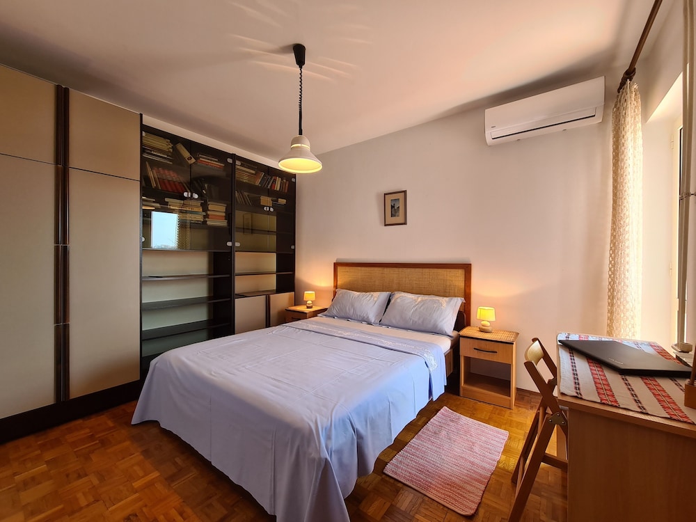 Apartment 743 view 3