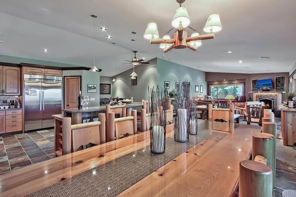 Lake Tahoe Vacations - Wilderness Lodge - 5 Br Home - Property Image 20