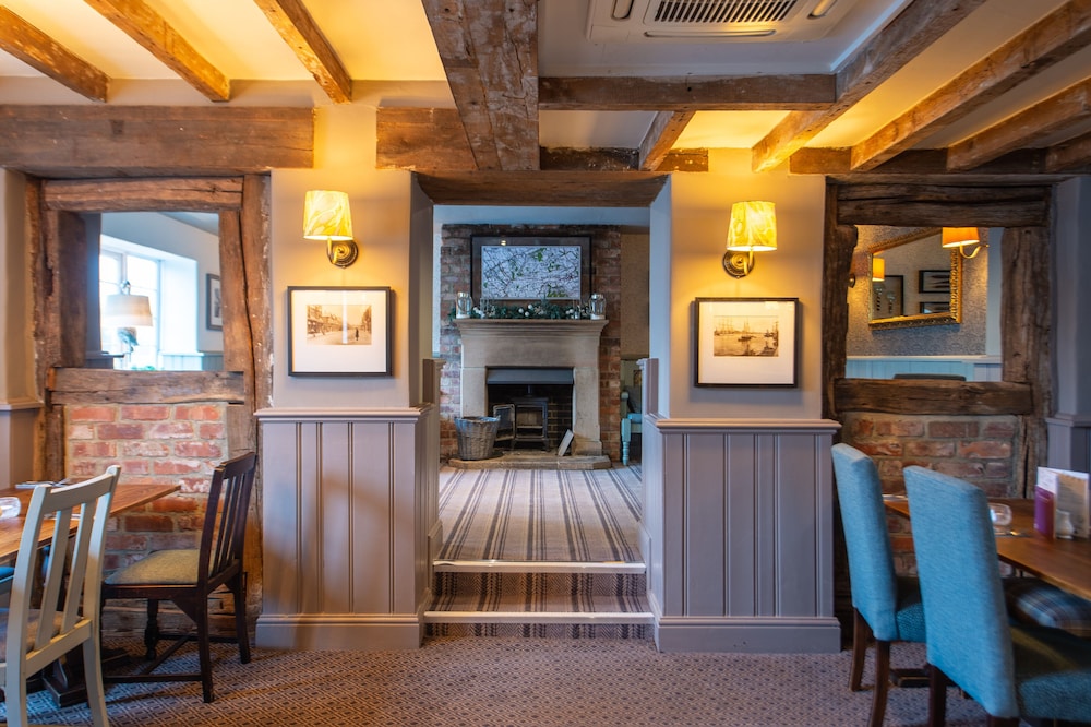 Cross Keys Hotel by Chef and Brewer Collection