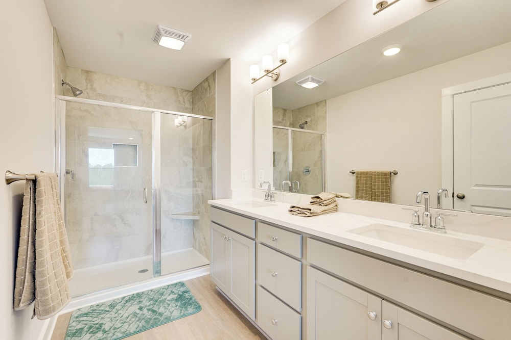 2 Mi to Ocean: Townhome w/ Pool & Dog Park in Pcb!