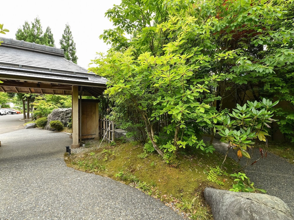 Yamanaka Onsen Kuriya Yasohachi
