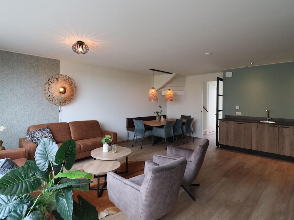 Villa in Leons With Sloop Rentals view 2