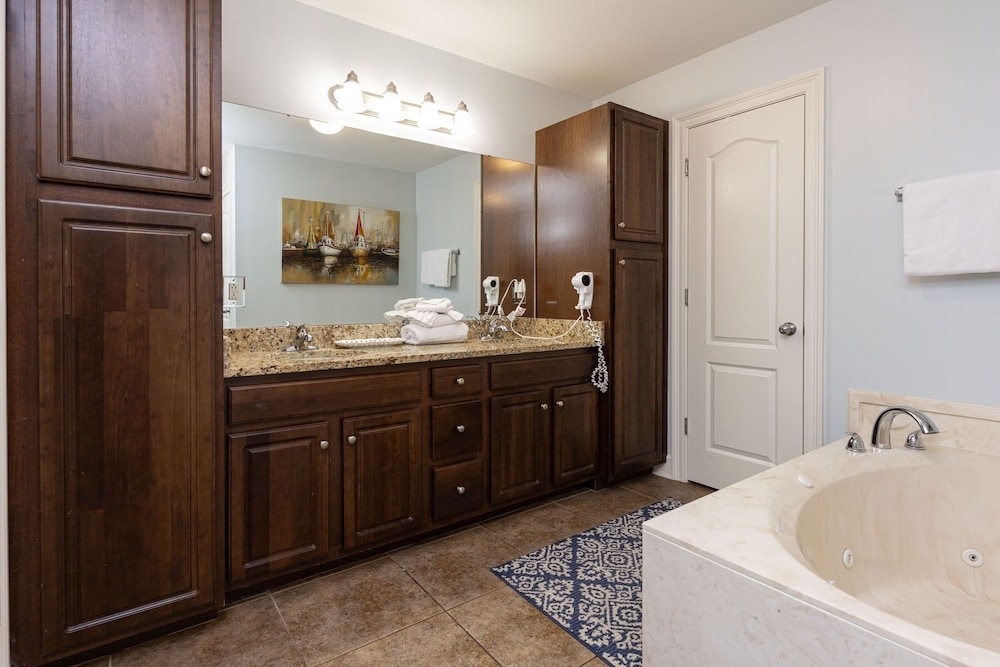 The Oasis 405 Formerly Phoenix West Ii 405 3 Bedroom Condo