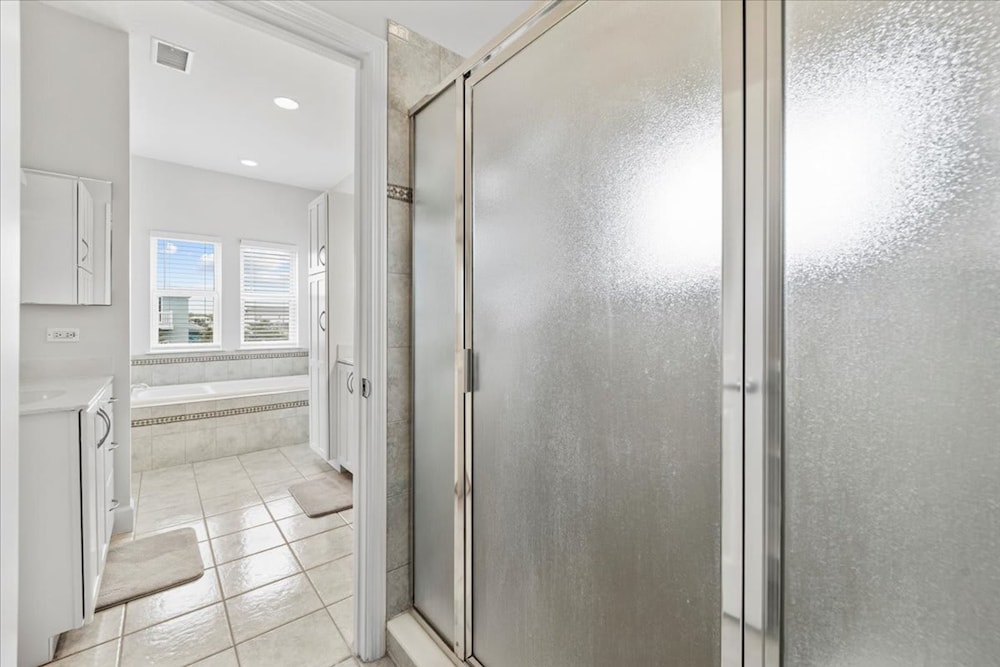 Beachfront 5BR Home With Ocean Views