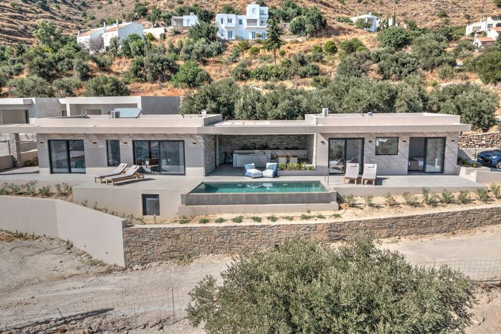 Villa Oniriko in Mariou