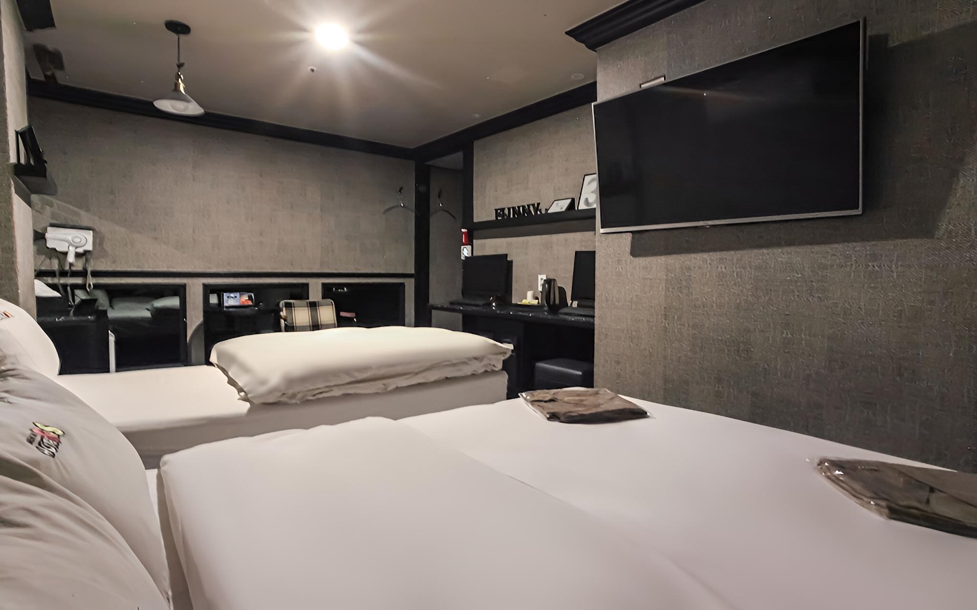 Ansan Hotel Bus