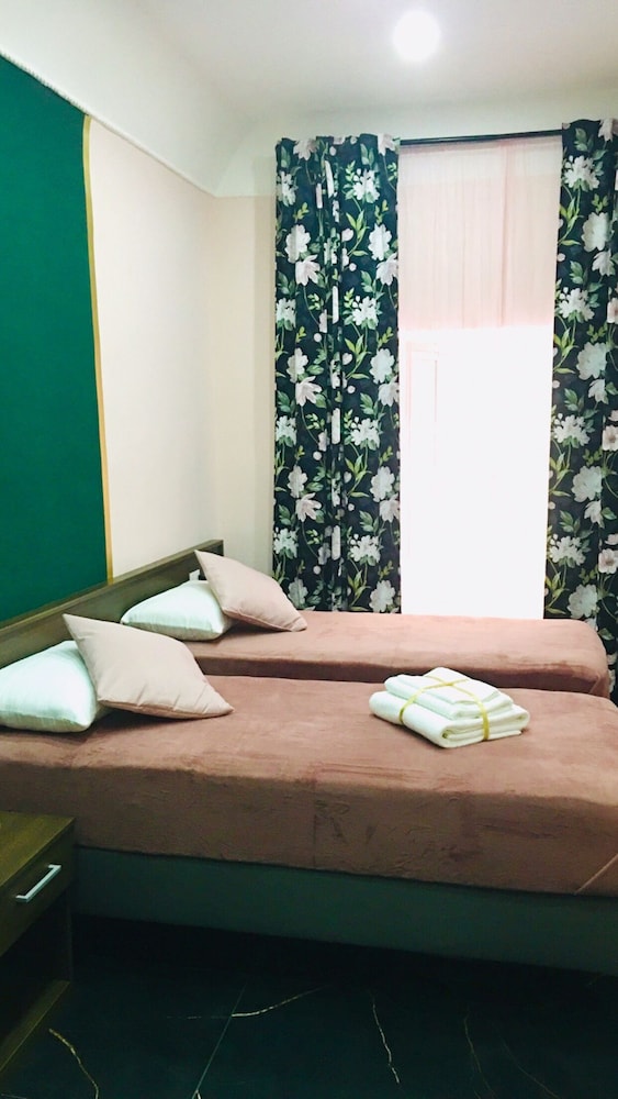 Katarios Suite
