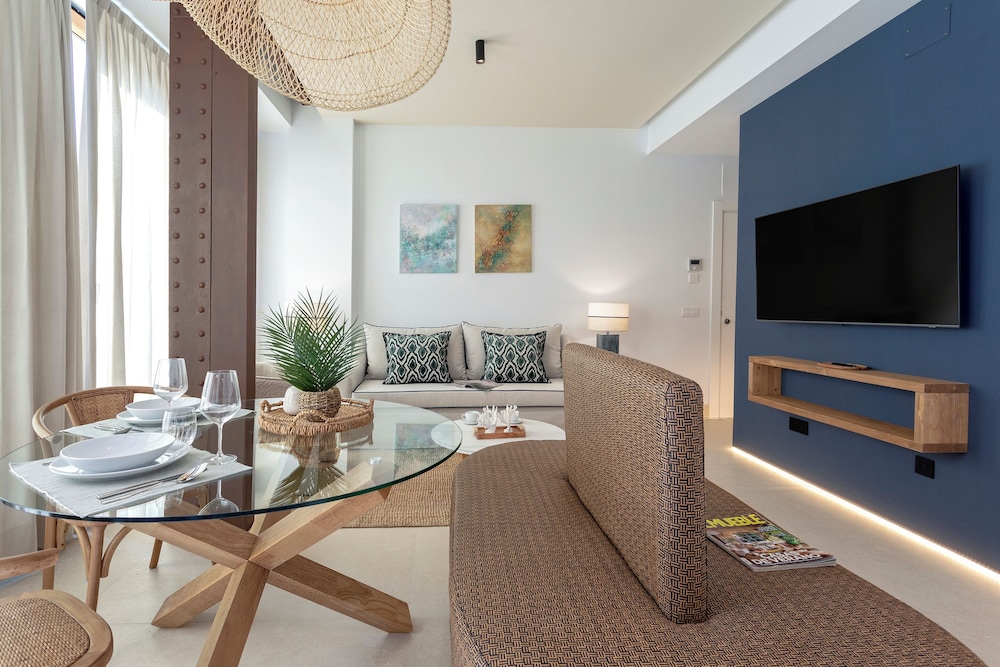 Bright Apartment in Seville. Tomás de Ibarra II