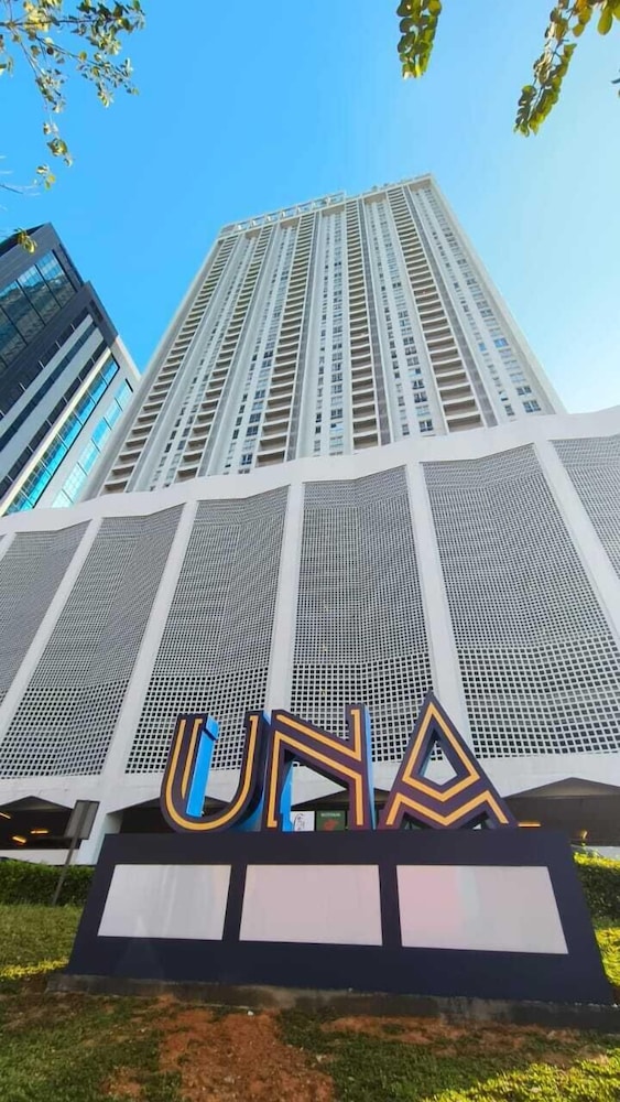 UNA Serviced Apartment by Manatidur