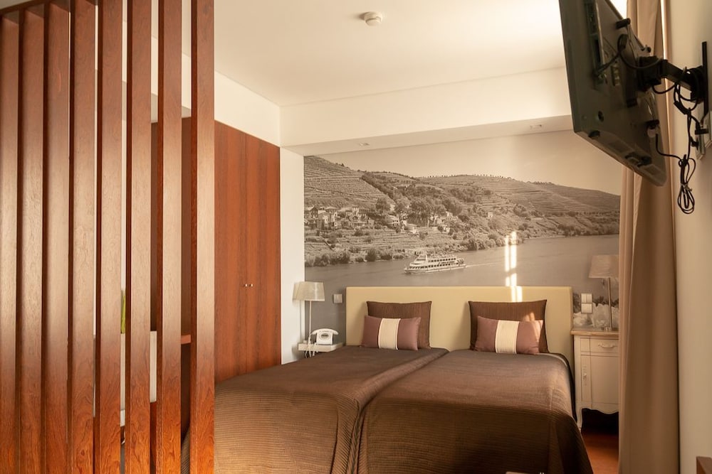 Oca Ribeira do Porto Hotel 9