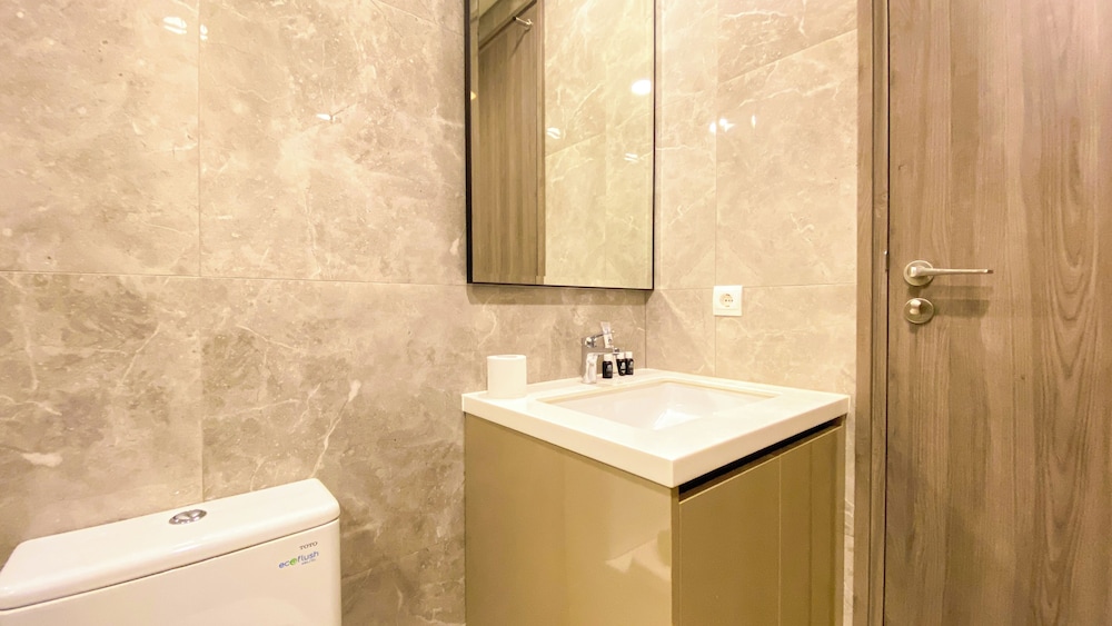 Good And Homey 1Br Apartment At Arumaya Residence