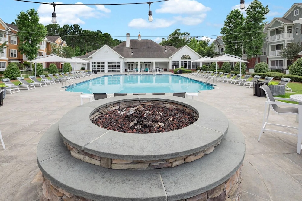 Landing Summerville Apartments