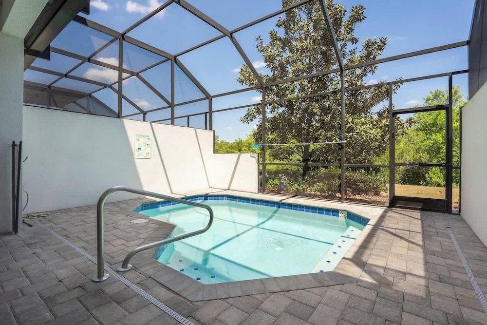 Comfortable Vacation Home up to 10 People