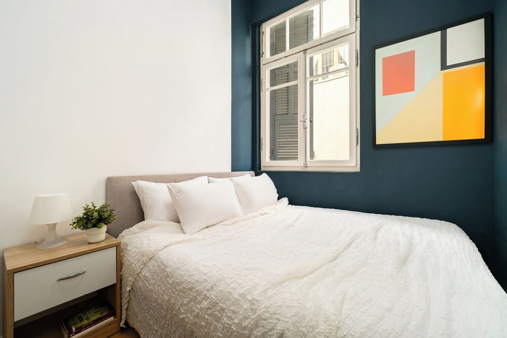Allenby Urban Living Apartments by Sea N Rent