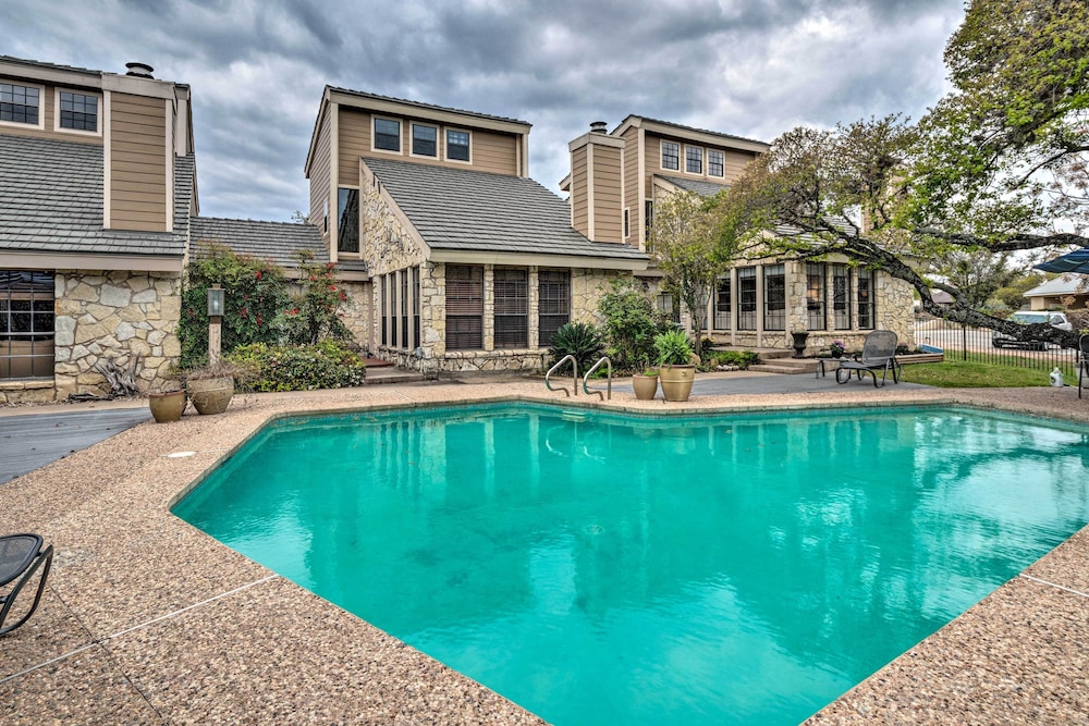 Horseshoe Bay Resort Townhome - Near Lake Lbj! - Property Image 8