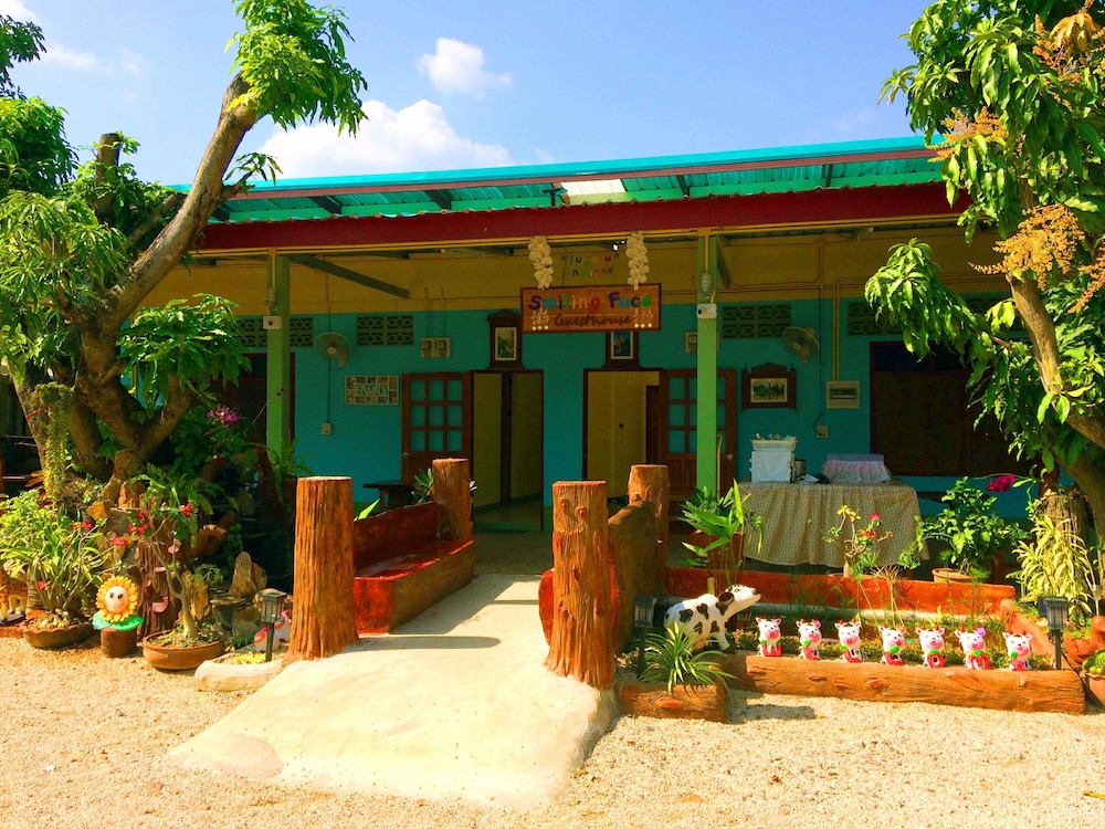 Smilingface Guesthouse