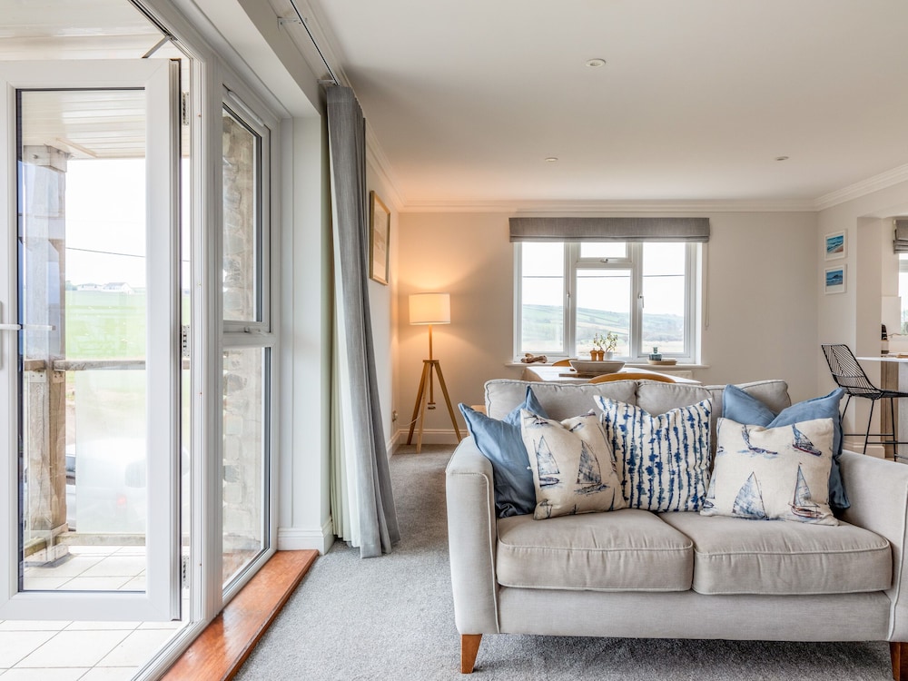 10 Thurlestone Rock view 5