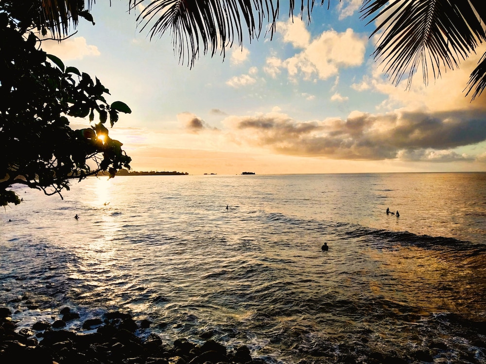 Tahiti - Haumaru Beach Fare