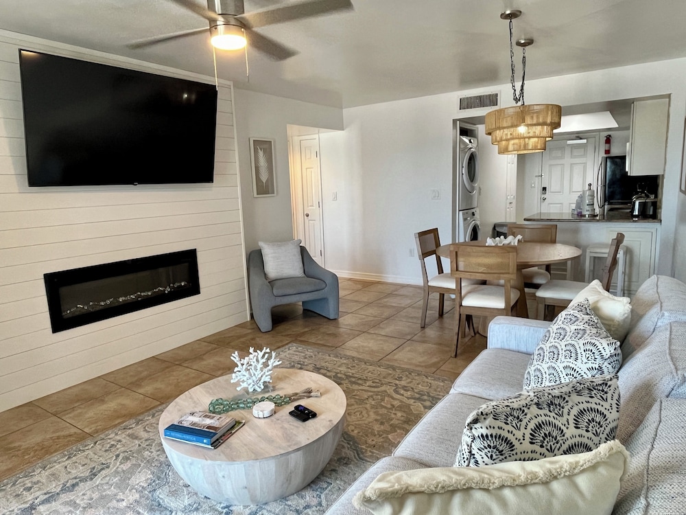 Surfside Shores by Southern Vacation Rentals