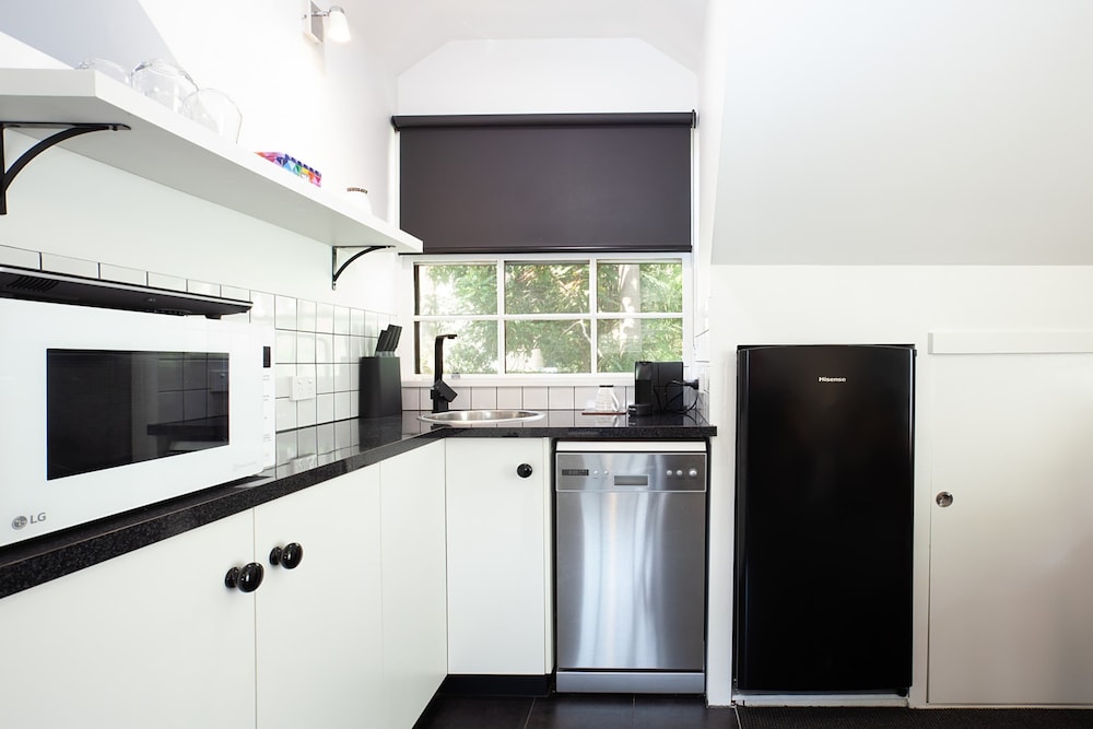 Woolwich Studio Bliss, Private Oasis by the Water