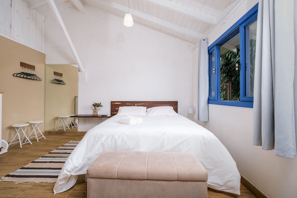 Charming Studio Edge of Lagoa da Conceicao Jhg1733