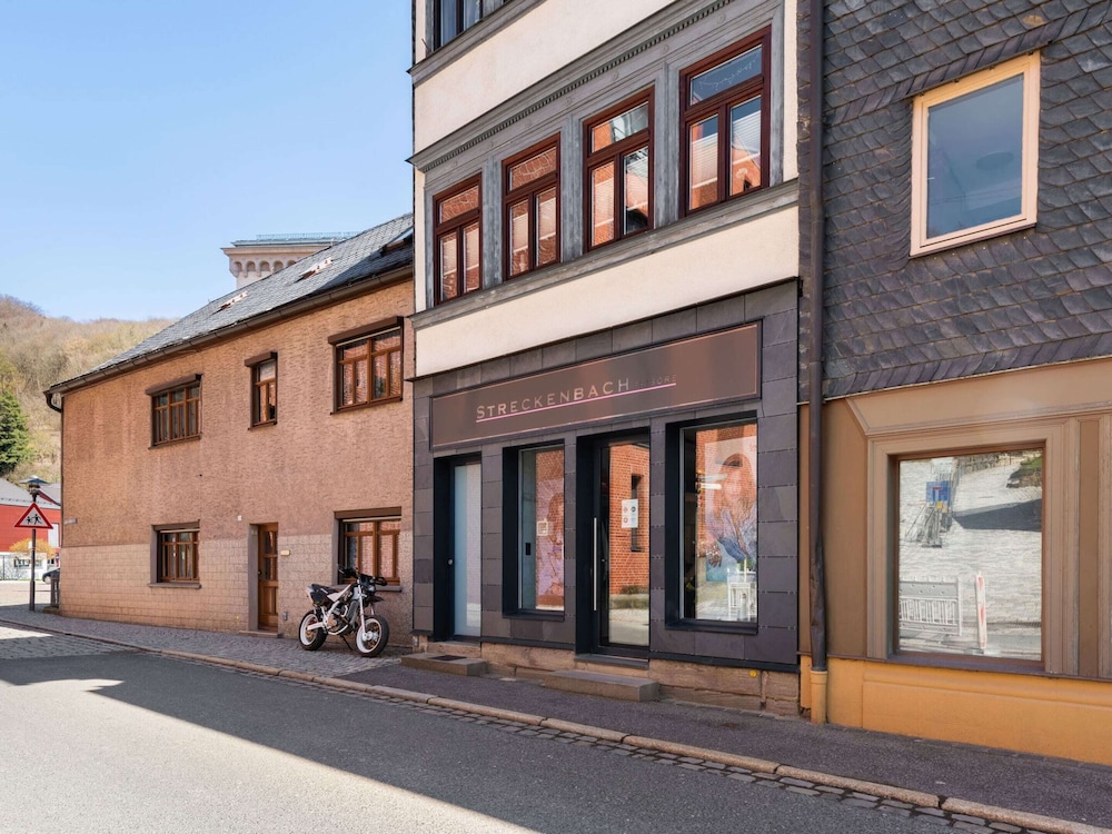 Stylish Apartment With Terrace in Sonneberg view 2