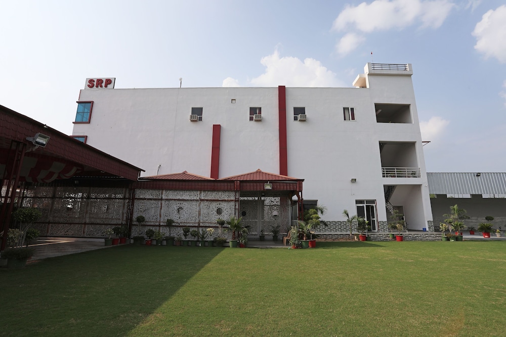 OYO 17291 Shree Ram Palace
